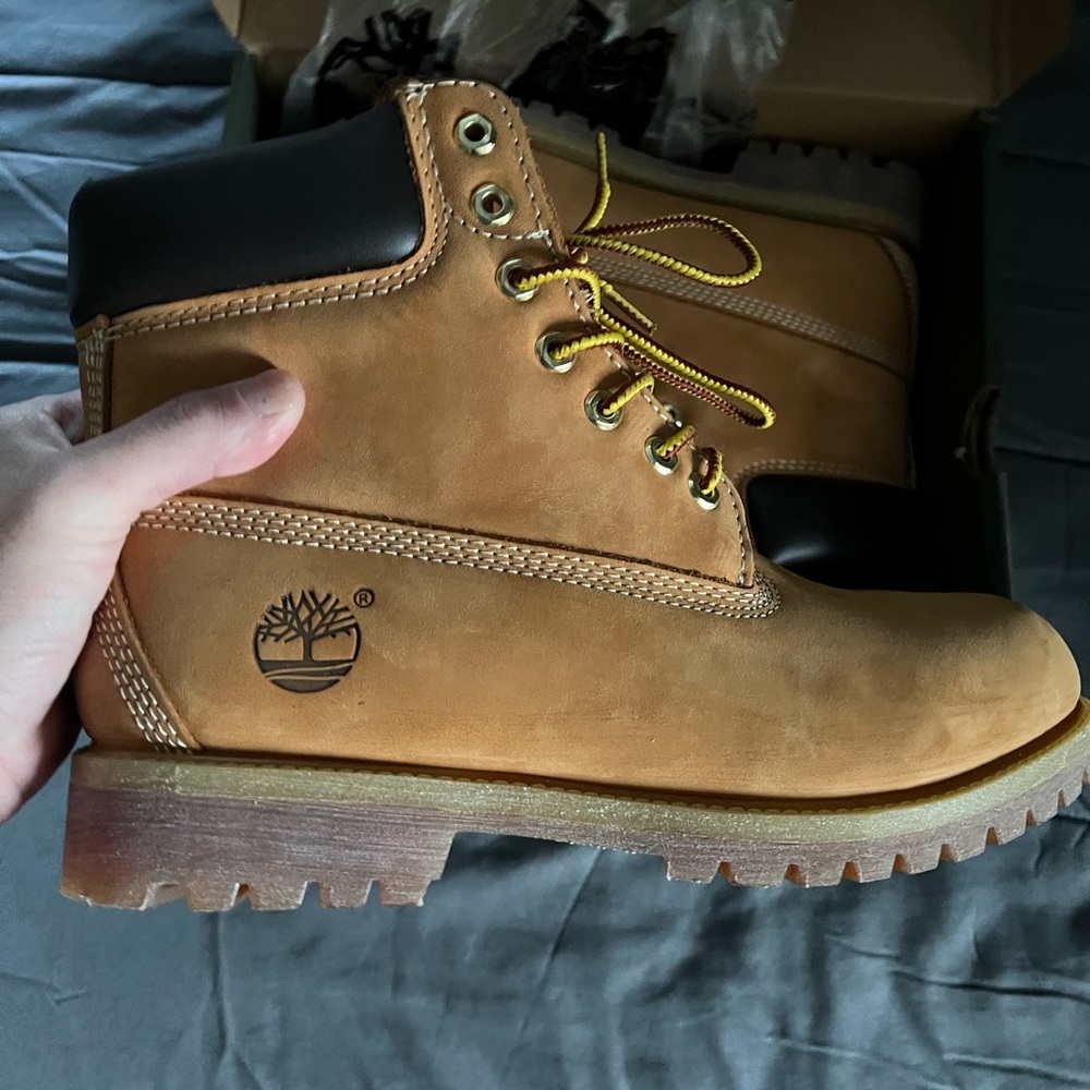 Timberland 6’’ size 10.5
